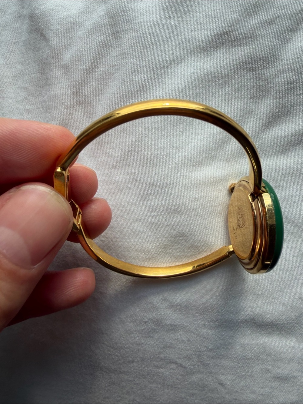 Gucci Gold Bangle Watch with Green and Red Enamel Bezel - Picture 4 of 9